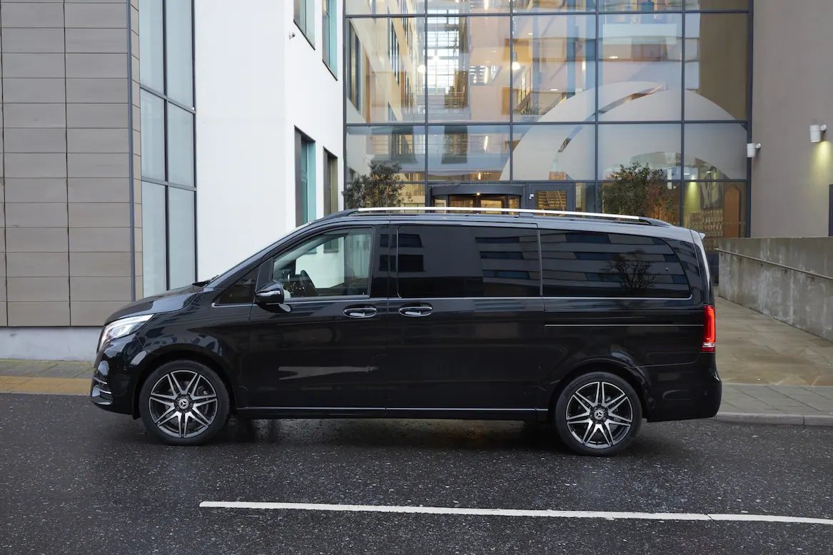 Mercedes‑Benz V‑Class interior, rear rows